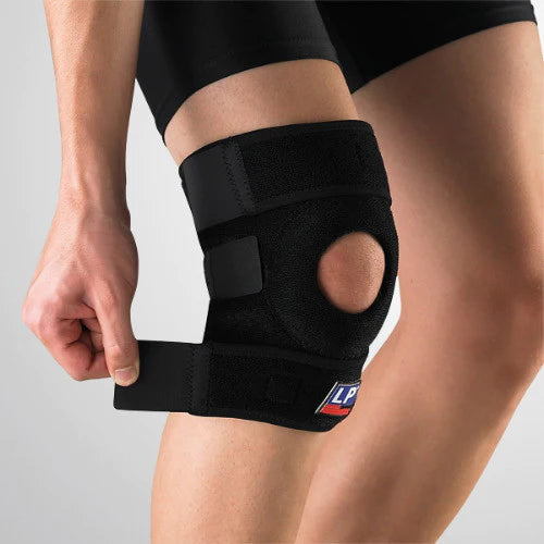 Genouillère ouverte LP Extreme avec maintien de la rotule par chaleur, réglable par velcro 758CA, taille universelle, gauche ou droite