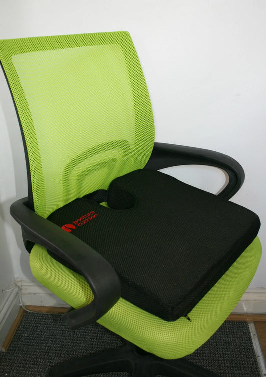 Coussin de Voyage Orthopédique Biseauté à Découpe Coccyx Anti-escarre pour Voiture