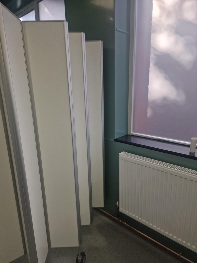 Our engineers attended and supplied a Silentia privacy screen for Chester University