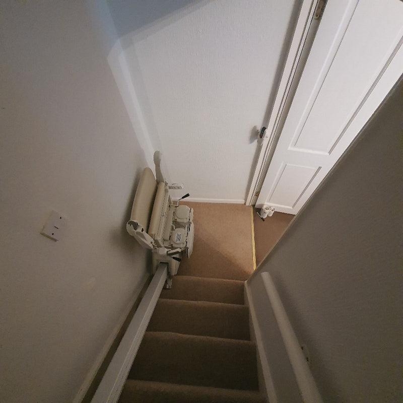 Installation d'un monte-escalier Handicare à Wigan