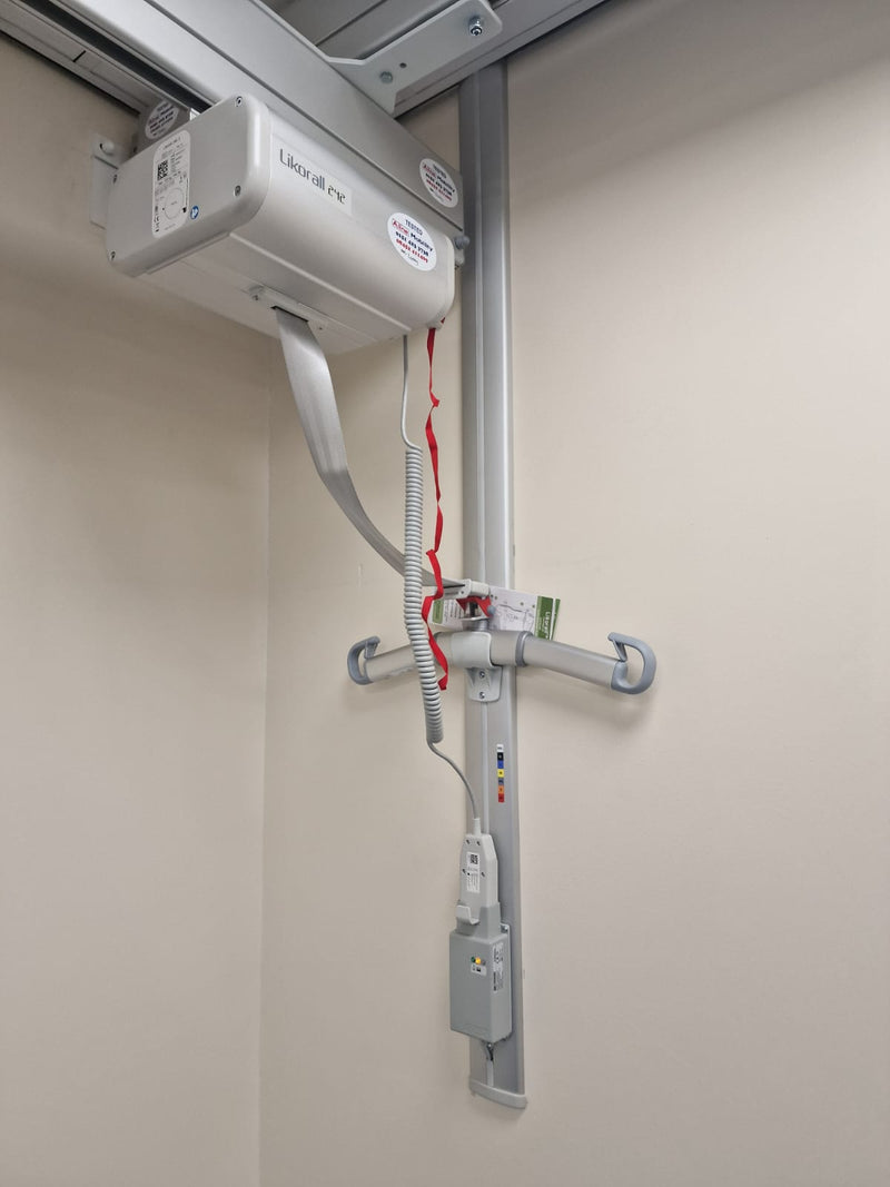 Installation de l'élévateur Liko de Hill Rom à l'école de Southport, Merseyside