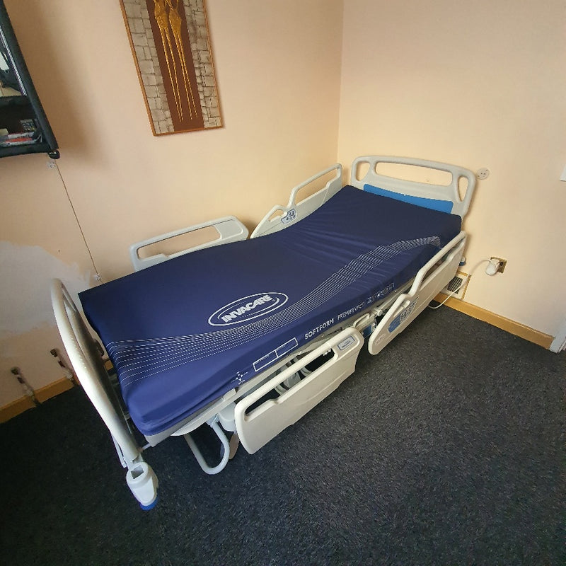 Livraison et installation d'un lit Hill Rom 900 pour un client à Londres