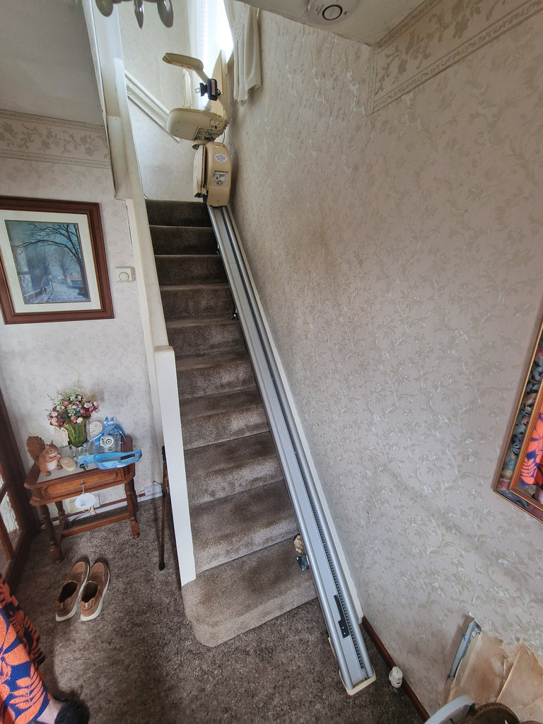 Another Happy Customer - New Brooks Straight Stairlift Installation Widnes Cheshire