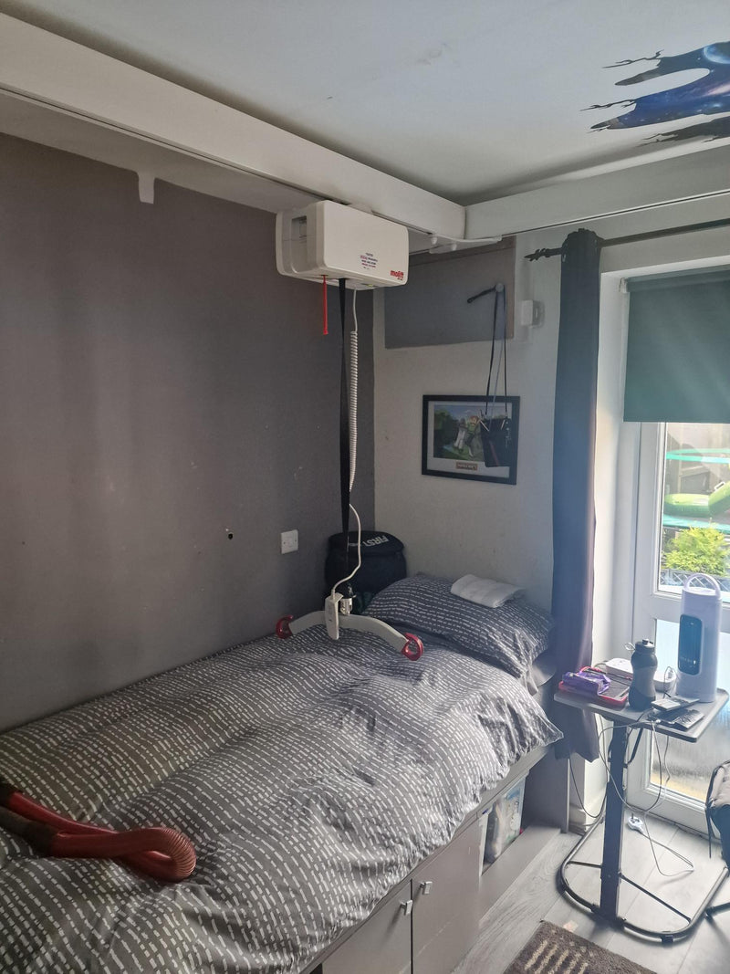 Installations multiples de lève-personnes plafonniers Molift pour une autre propriété du Conseil municipal de Liverpool