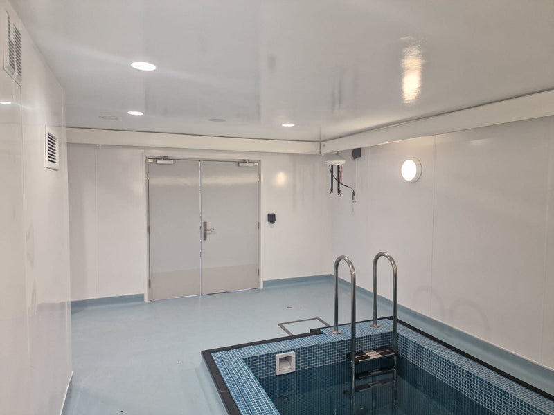Une autre installation fantastique de l'équipe Aline - Installation de palans Robin X-Y Invacare dans plusieurs salles pour Seddon et l'école Palmerston