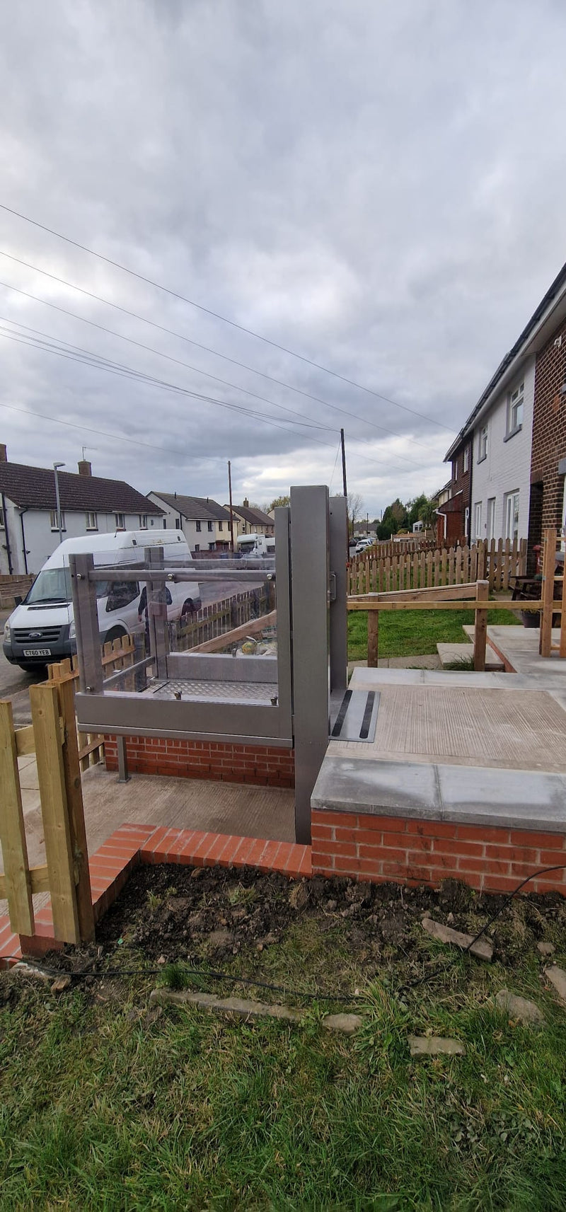 Installation complète d'un élévateur à marches Pollock Série 65 à Burnley pour le Conseil du Lancashire