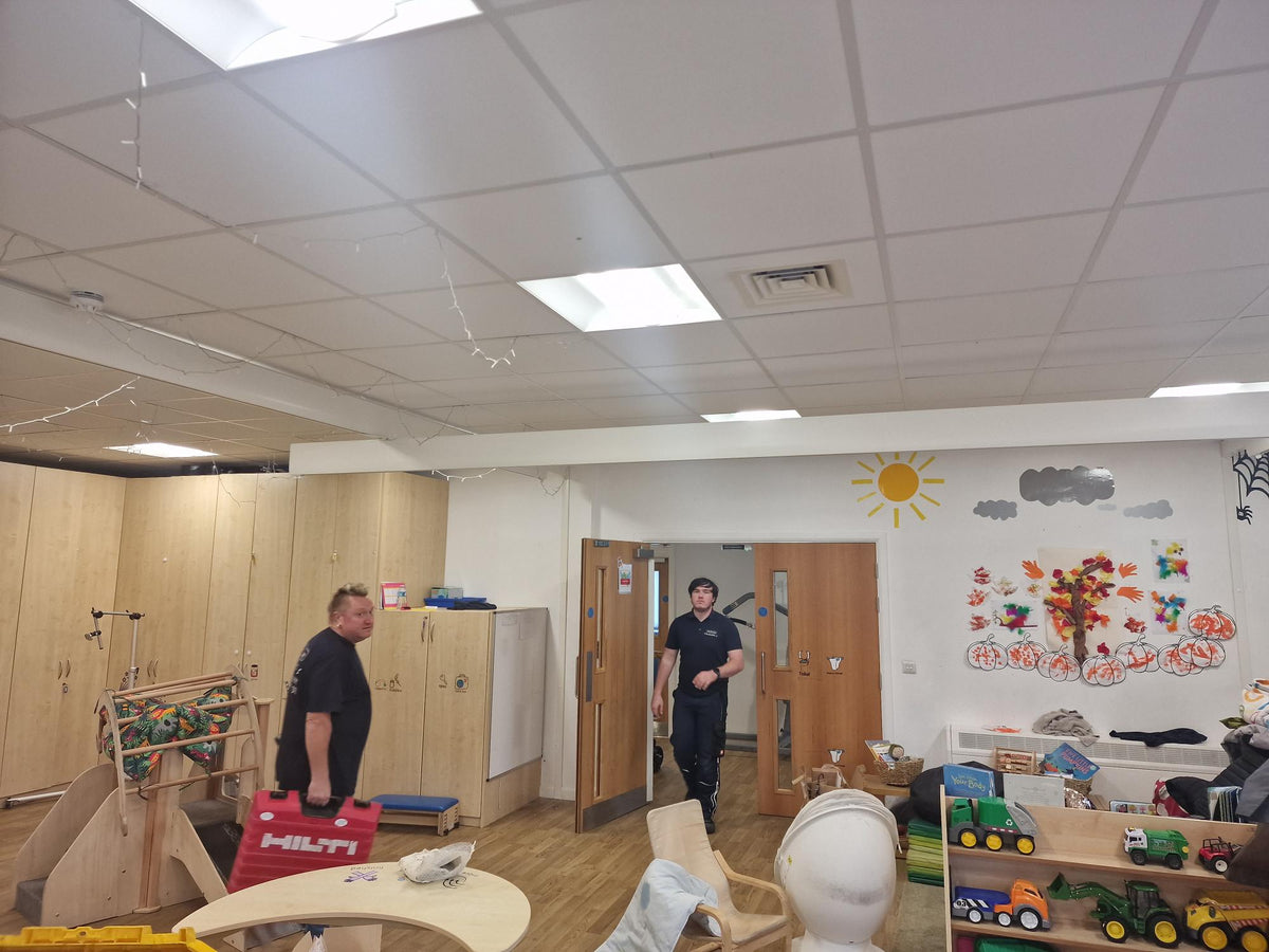 Redgate Primary School Class 1 Invacare Robin Hoist Install