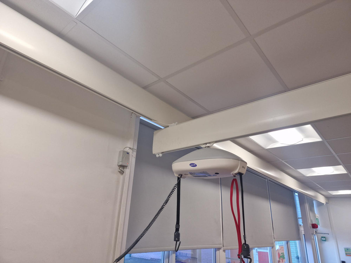 Redgate Primary School Class 1 Invacare Robin Hoist Install