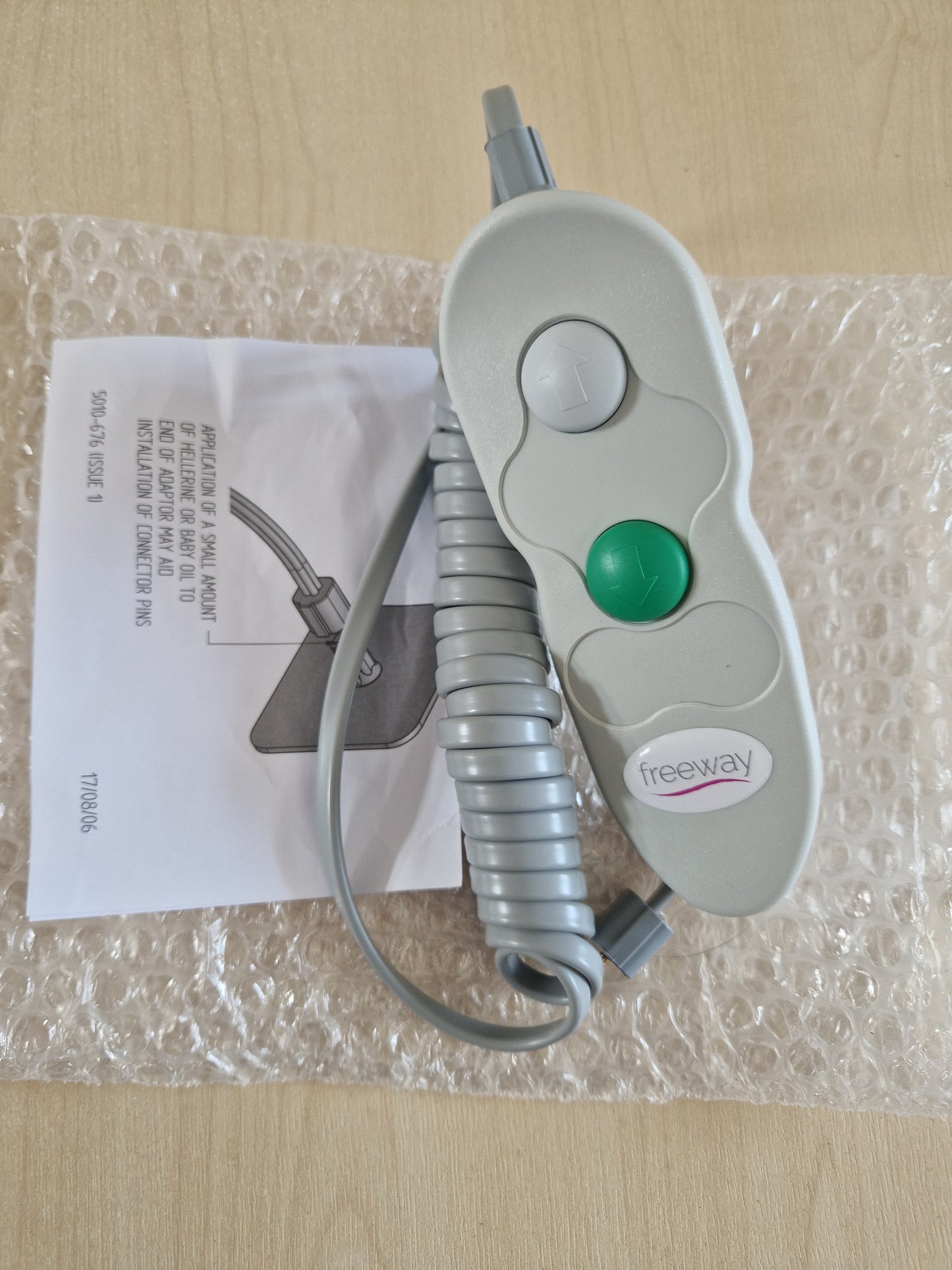 Prism Freeway 2 Button Hoist Handset control 122069 Curly Flex 2 Pin Plug 6451 0049