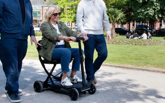 Drive Devilbiss Aero Carbon Compact Folding Boot Scooter Super Lightweight Lithium Battery 4 Wheel 4mph