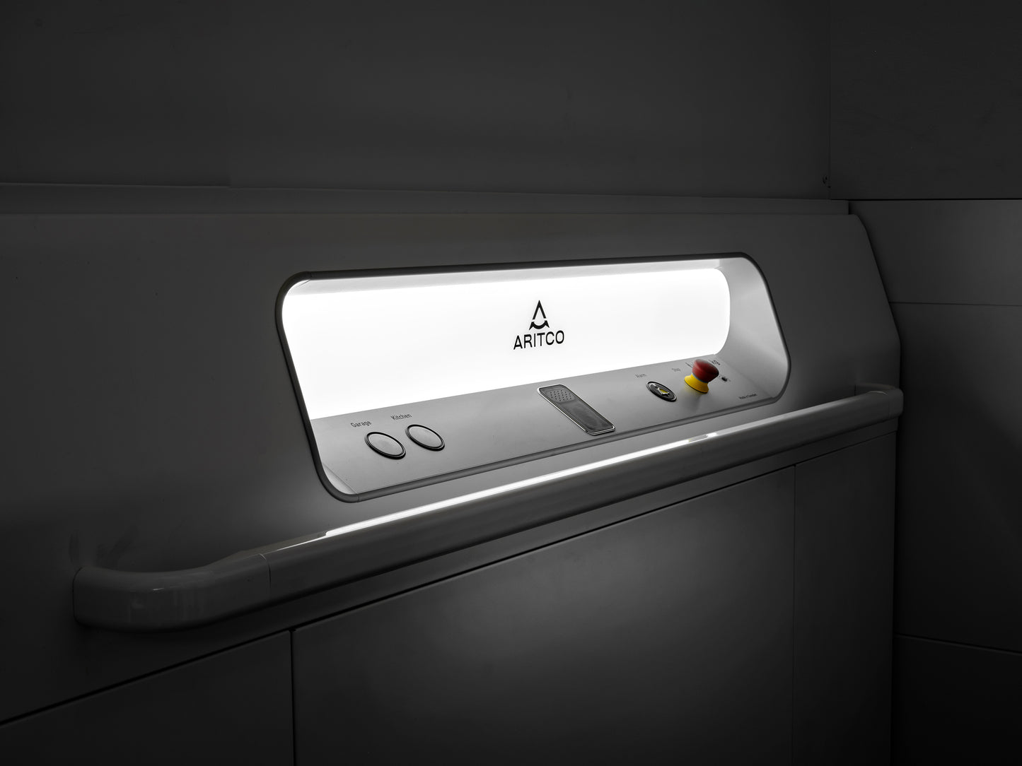 Gartec Aritco Homelift : Ascenseur vertical d'accès d'étage à étage