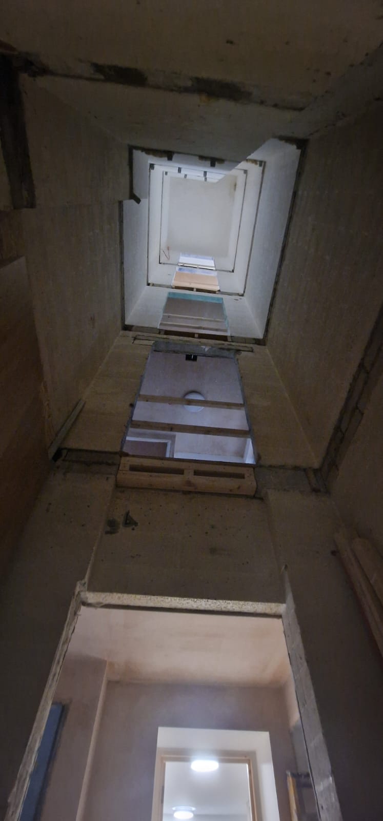 Gartec knowsley Liverpool city centre install 5 floor lift