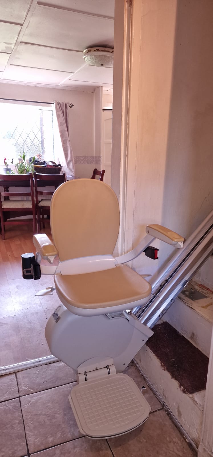 Reconditioned Straight Stairlift Installation Halton, Cheshire