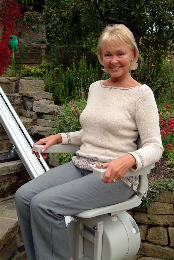 Hire Stairlift Rental Straight Fully Installed only £50.00 per month / 4 weekly hire charge - Multiple Hire Stairlifts available