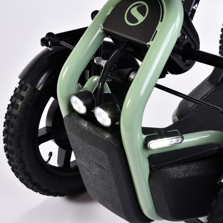 Scooter de mobilité tout-terrain S800 Sunrise Medical Sterling Scoozy Classe 3 12 km/h