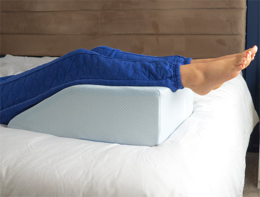 Aidapt Memory Foam Leg Wedge Cushion with Cooling Gel Layer VG886A and spare cover