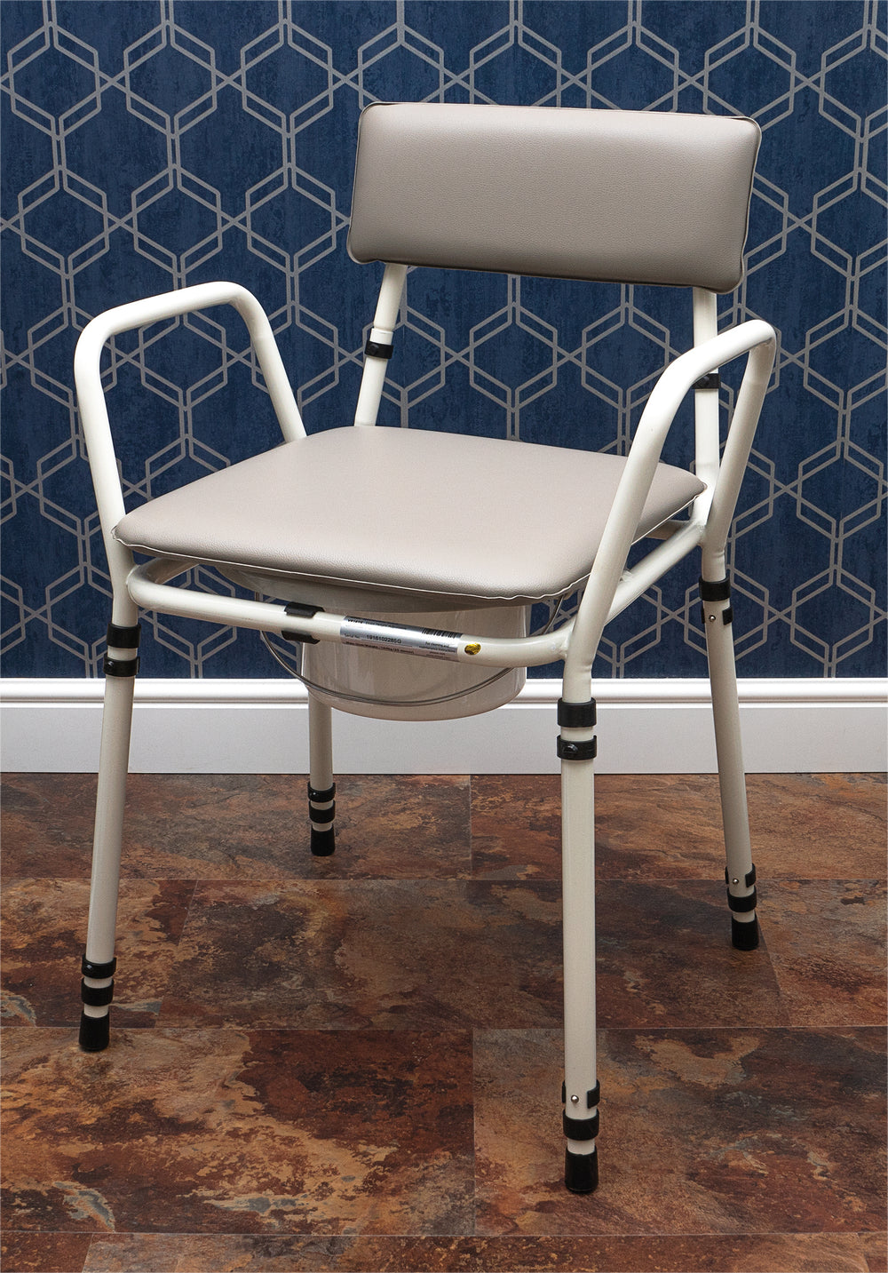 Aidapt Essex Height Adjustable Commode Chair VR161G