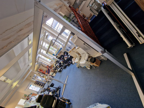 Invacare Robin Gantry Hoist Full System Freestanding Temporary or Long Term 2 Leg and 4 leg with or without wheels