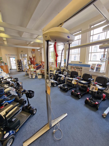 Invacare Robin Gantry Hoist Full System Freestanding Temporary or Long Term 2 Leg and 4 leg with or without wheels