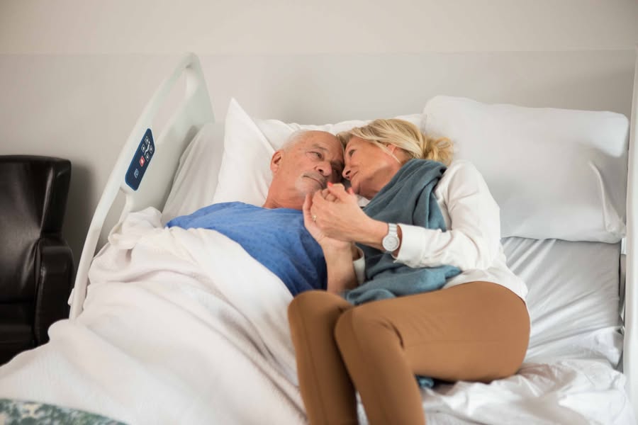 Montcalm Umano Falls Bed Ook Snow Cuddle Beds