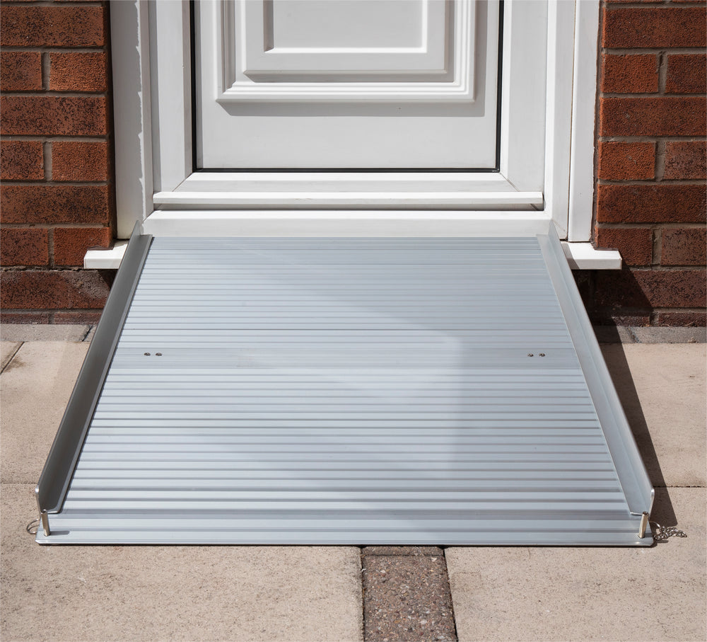 Aidapt Roll Up Aluminium Metal Ramp Lightweight Travel Wheelchair Scooter Threshold Ramps VA141