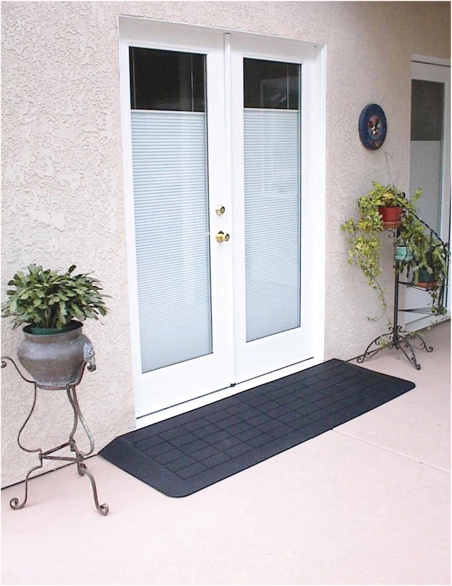 Rampe de seuil antidérapante en caoutchouc noir Aidapt Easy Edge VA144B Hauteurs de 2,5 cm 3 cm 4,2 cm 5 cm 6 cm 9 cm