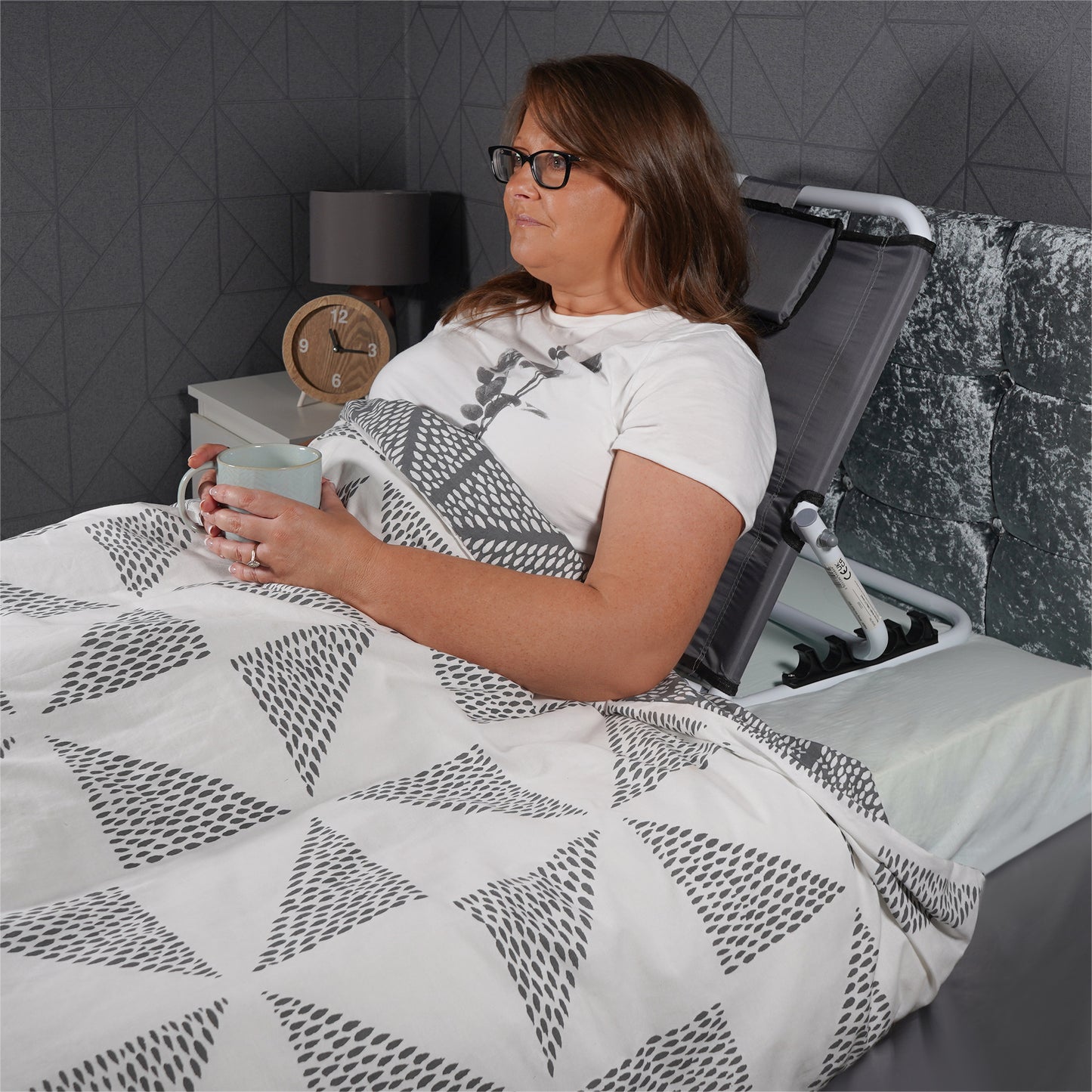 Aidapt Berling Back Rest Adjustable Sit Up In Bed Vertical Support VG820