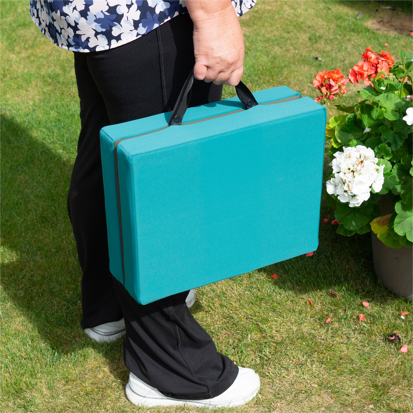 Aidapt Water Resistant Memory Foam Folding Kneeler Cushion VL131