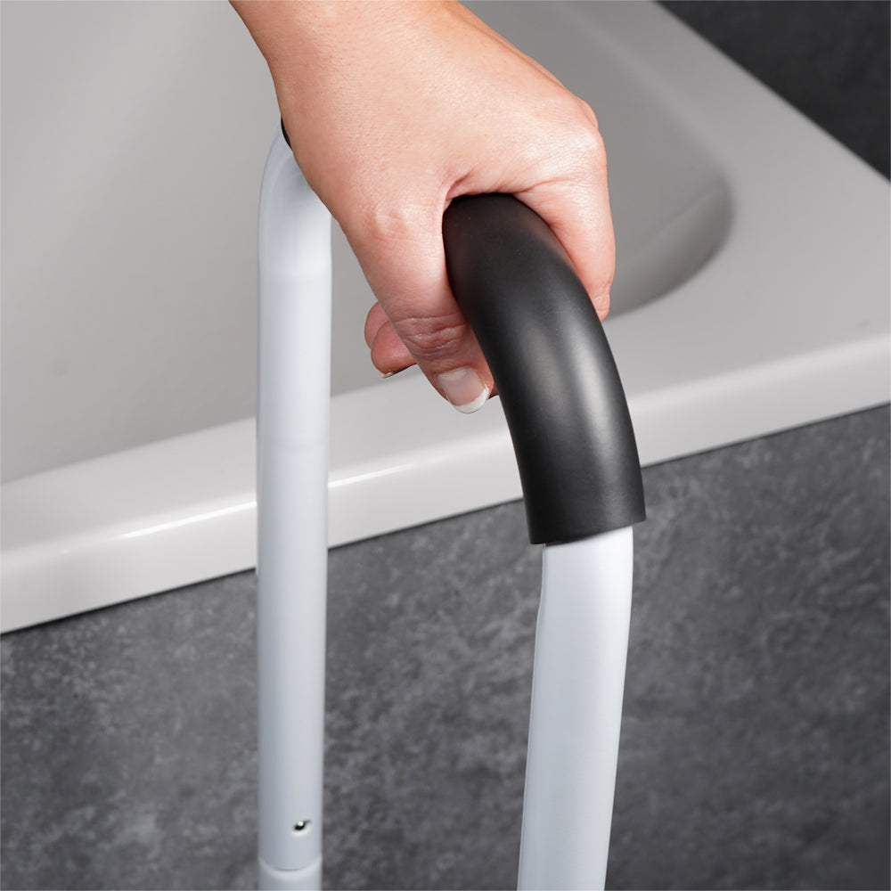Aidapt Step Stool with Handrail VM862