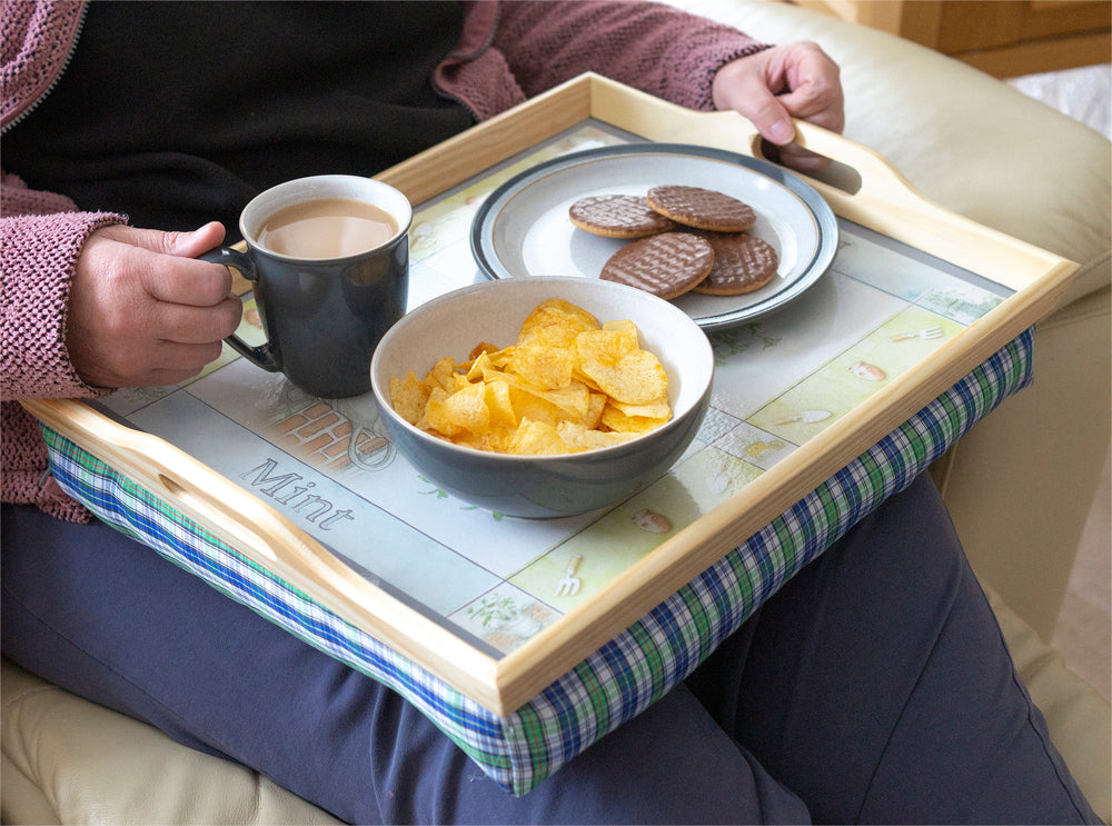 Aidapt Plateau de lit/fauteuil en bois pour petit-déjeuner avec coussin VM938