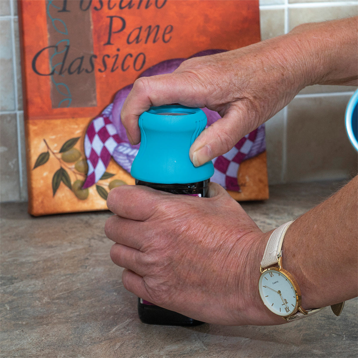 Aidapt Pill Bottle Opener with Magnifier VM993AM