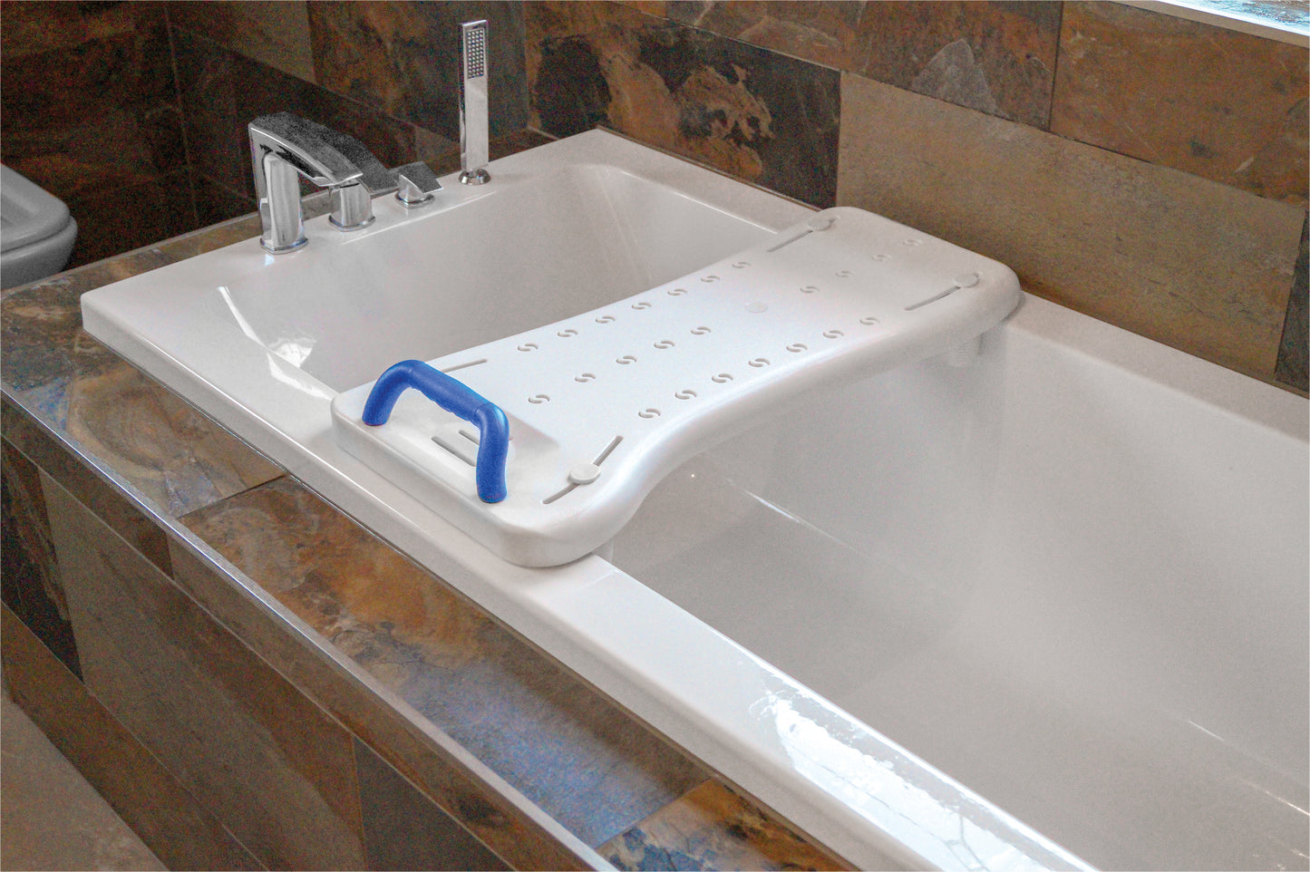 Aidapt Width Adjustable Bath Board with Integral Handle VR110