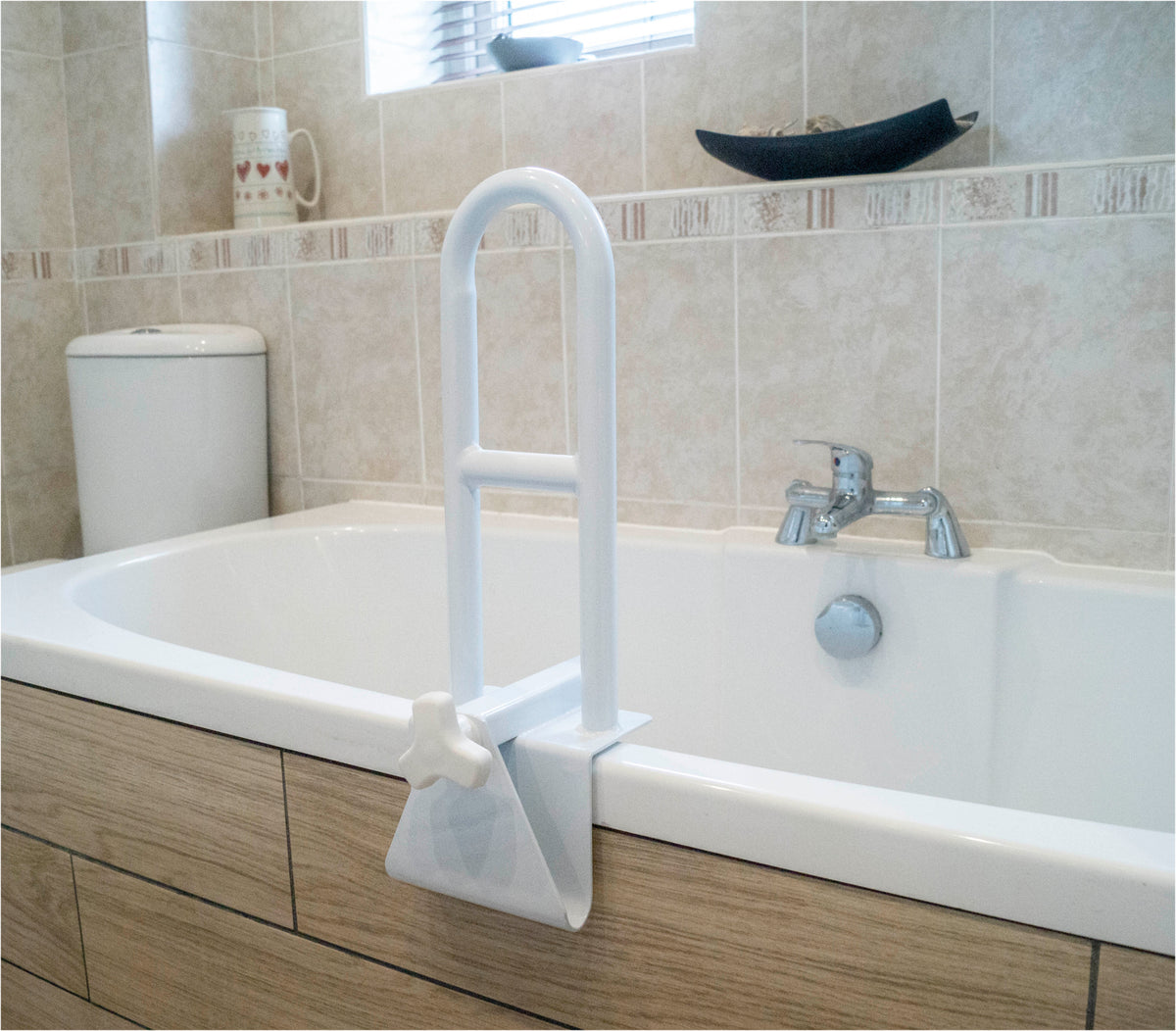 Aidapt Bathtub Grab Bar VY421