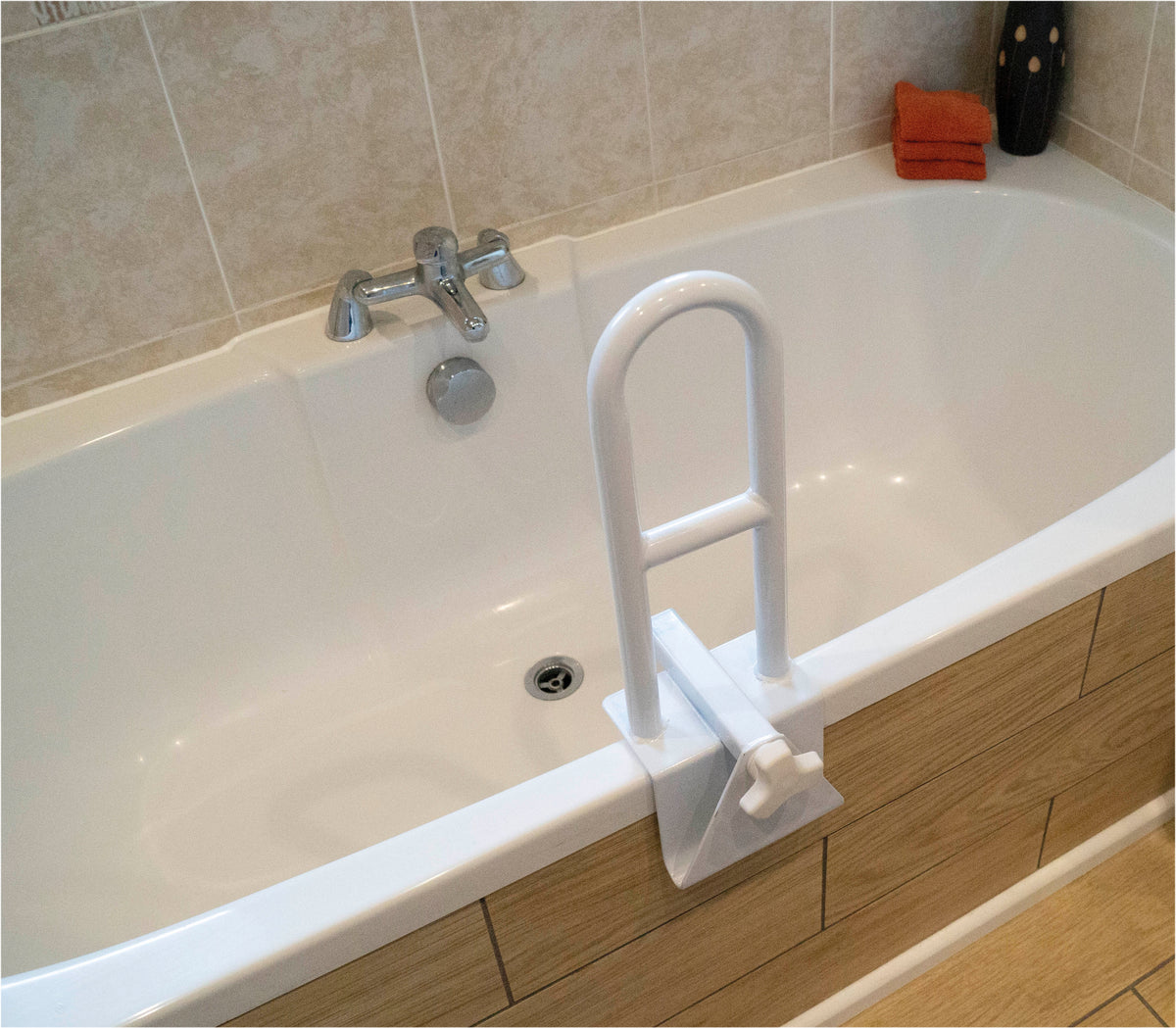 Aidapt Bathtub Grab Bar VY421