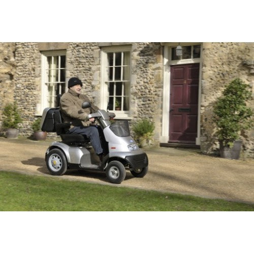 TGA Breeze S4 Top of the range Luxury 8mph Mobility Scooter Heavy Duty