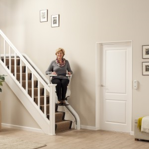 Access BDD Flow 2 A or Flow X Programmable Seat Curved Stairlift Spiral Narrow Staircase Stairs Reconditioned or New