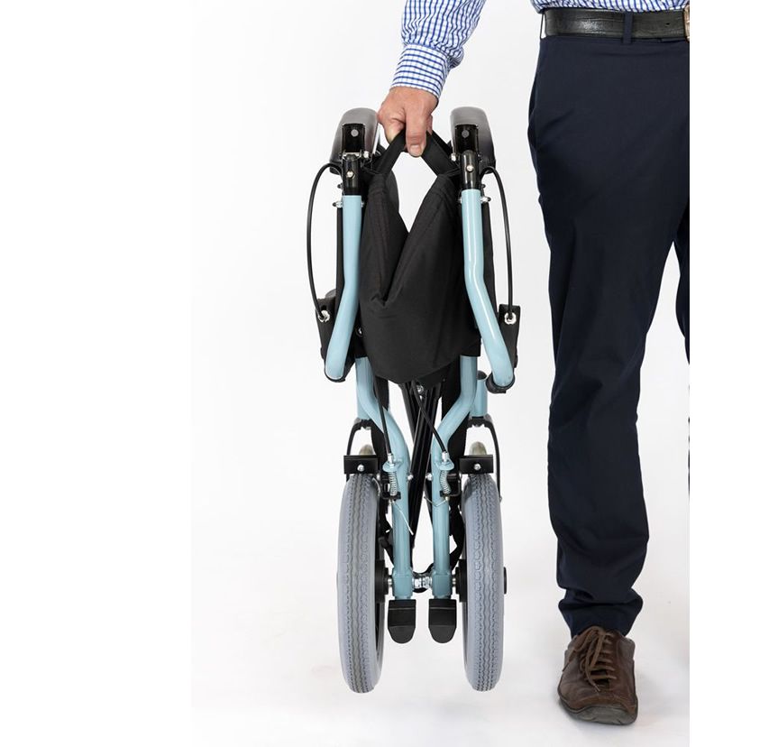 Fauteuil roulant de transfert léger pliable en aluminium R Healthcare Dash Express MDG18APB