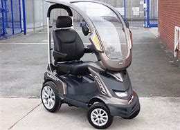 Drive Medical Royale Sport Scooter 8mph Top of the Range Enclosed Full Solid Canopy Windscreen