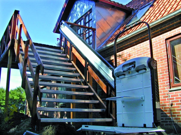 Vimec V6 Wheelchair Platform Lift Straight Outdoor and Indoor New or Reconditioned fully Installed